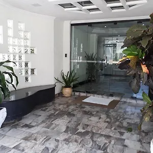 Apartamento ótima Localização, Com Estacionamento, Ar Condicionado, Wi-fi E Netflix! 400 Metros Da Praia!, Balneário Camboriú